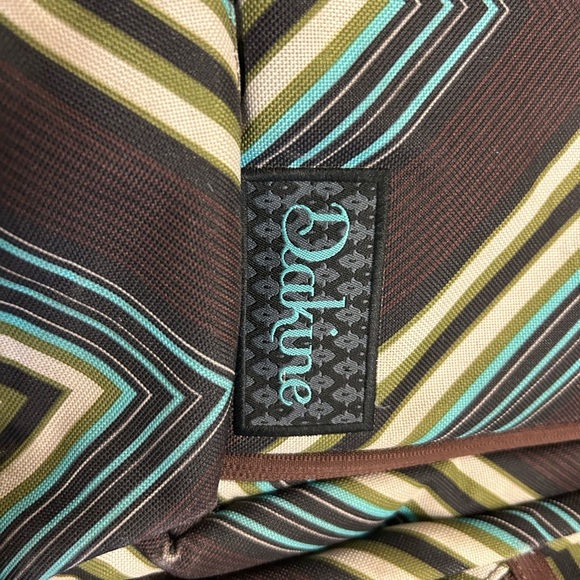 Dakine “Jewel” large GUC Chevron Pattern Backpack - Picture 12 of 16